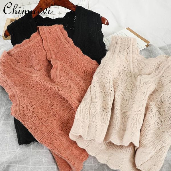 

2021 spring and autumn new sweet girl korean pullover sweater black vest hollow pattern v-neck vest short style outer wool, Black;white
