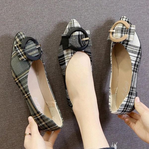 

2020 spring women flats pointed toe slip on shoes woman loafers buckle casual shoes plaid flats ladies zapatos mujer 8025n #lm6d, Black