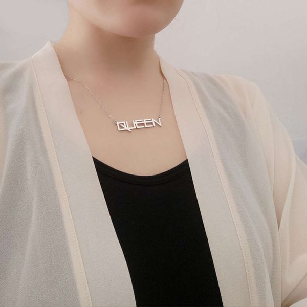 

titanium steel necklace queen letter women's queen pendant gold silver stainless steel jewelry