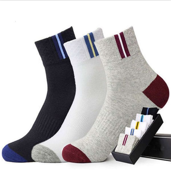 

new mid tube cotton socks in autumn and winter 2020, Black;white