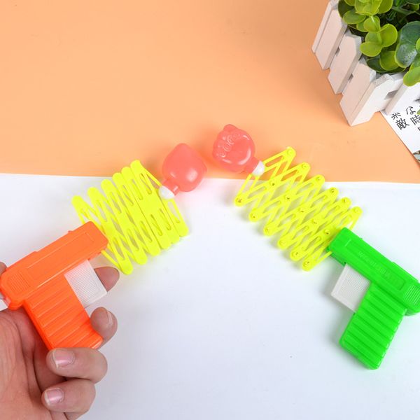 

2020 new product novelty gag toys telescopic toy creative fist gun children's small toys spoof telescopic toys strange small gifts