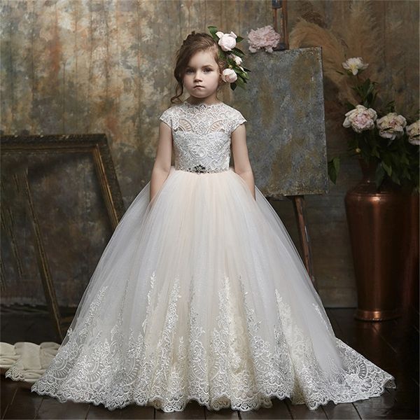 Abiti da ragazza in pizzo di cristallo Abito da prima comunione senza schienale Design moderno con paillettes applicate in tulle increspato Abito da compleanno per bambini su misura