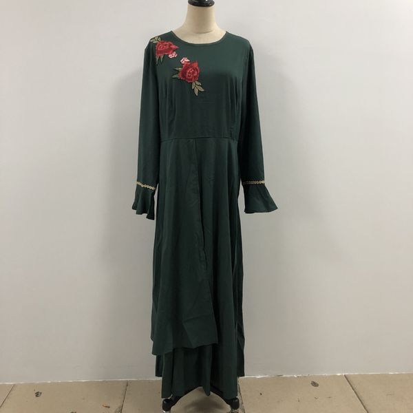

2020 trumpet 3 / 4 sleeve slim embroidered mid length skirt with loose waist and thin dress, Black;gray