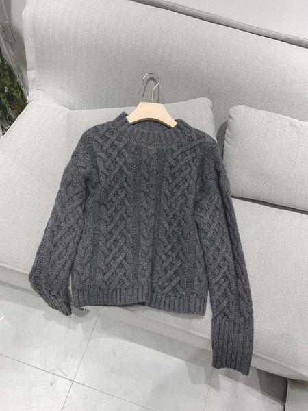 

2020 new ladies fashion long sleeve casual pure color twist woven beaded cashmere sweater 10281, White;black