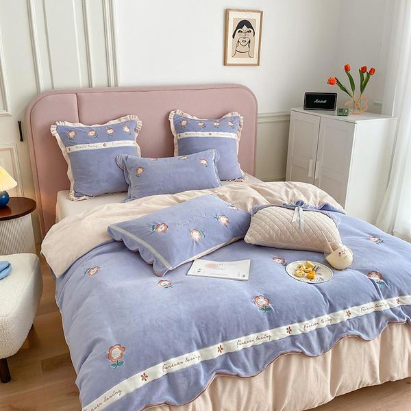 

bedding sets milk velvet set embroidery duvet cover long-staple cotton pillowcases  king size bed linen 4pcs 2021