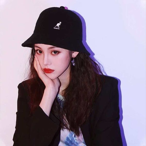 

euvb 2017 kentucky outdoor strawberry course street party beach new kangaroo derby garden rain golf edge sun protection resort neutral sun h, Brown;gray