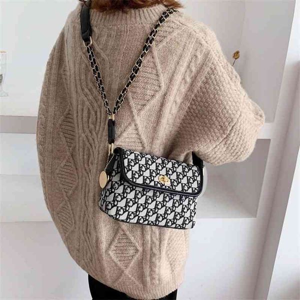 

shell female popular versatile one shoulder messenger bag fashion net red foreign style small square bag 50% clearance sale