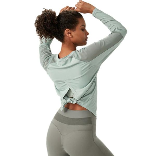 

both sides of the arm breathable mesh patchwork women yoga back split can bandage loose long sleeve fitness running t-shirt, White;red