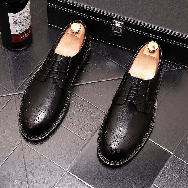 

style of korean casual men formal marriage dressed in genuine black leather wear bullock shoe carving shoes vbft