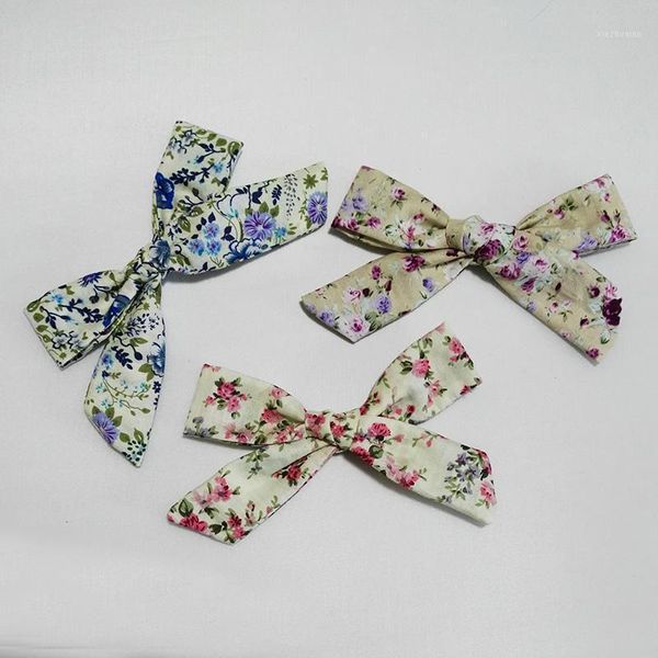 

hair accessories 12pcs/lot 5.5 inches floral cotton fabric bows for women fashion alligator clips girls1, Slivery;white