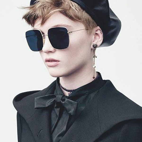

sale 2019 new summer stellaire sunglasses women brand designer steampunk ornamental fashion men sunglasses wrap pilot square sunglasses, White;black