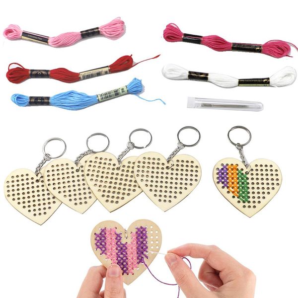 5 pcs Coração de madeira Cruz Ponto Bordado DIY Chaveiro Keychain Craft Kit