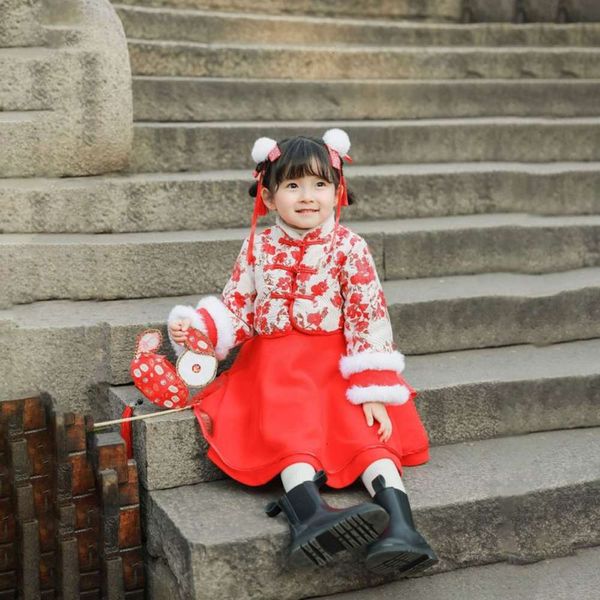 

thickened girls' 2020 hanfu foreign winter sle tang drs children's chine new year's clothingcgdw, Red;yellow