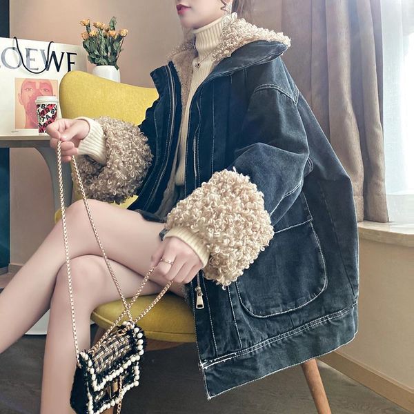

winter loose denim jacket women fur collar plus velvet padded jacket vintage thick warm stitched lamb wool jean coat, Black;brown