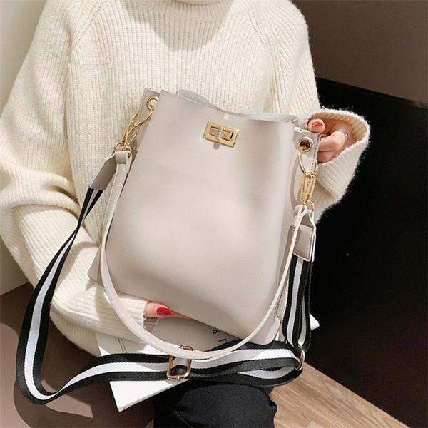 

2021 brand designer women pu leather handbag designer black bucket vintage shoulder bag ladies casual messenger bag c1223