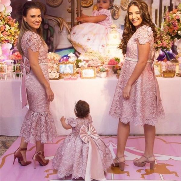 2021 Neue Mutter und Tochter Staubrosa Volle Spitze Mädchen Festzug Kleider Prinzessin Baby Mädchen Kleidung Kinder Blumenmädchen Kleid Geburtstagskleider