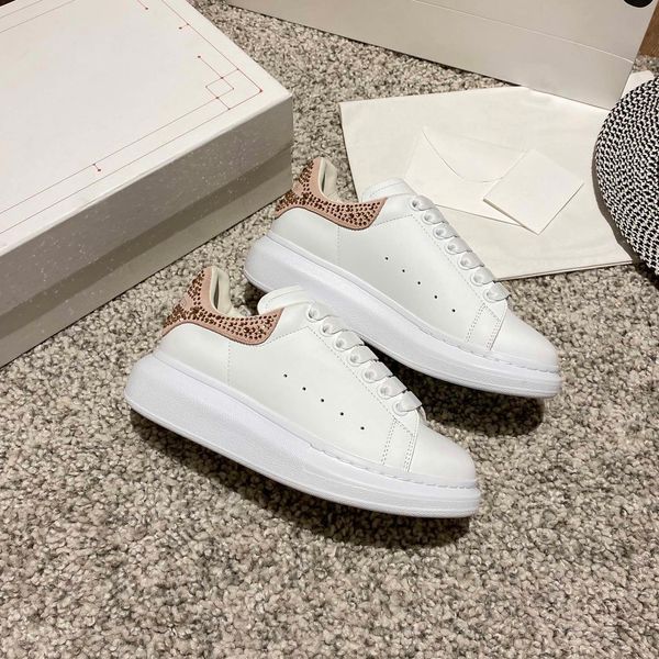 

women and men's shoes designer luxury brand sneaker couples contracted unique design and dust bag, Red;white