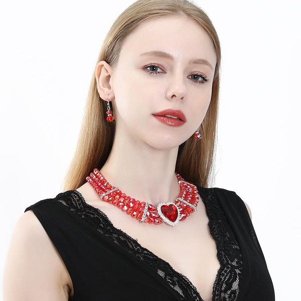 

pendant necklaces 2021 fashion glass crystal statement for women heart shape big pandent metal necklace jewelry accessories, Silver