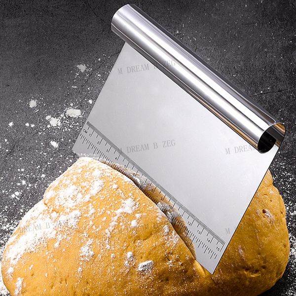 Тесто для резака из нержавеющей стали Многофункциональная скамья торт скребок для пиццы измерительный руководство по кухонным инструментам 15 * 12см DHL доставки