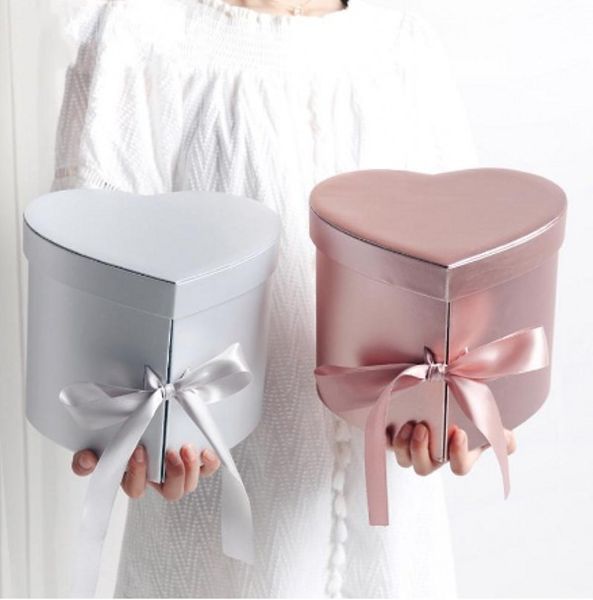 

double heart high grade accompanied by hand gift flower packaging box