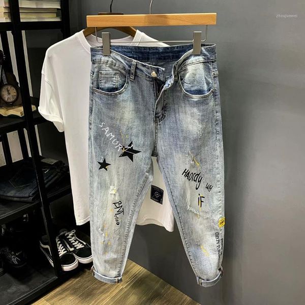 Jeans masculinos primavera verão 2022 tendência de denim impresso rasgado tornozelo calças coreano solta harem hip-hop riscado pés
