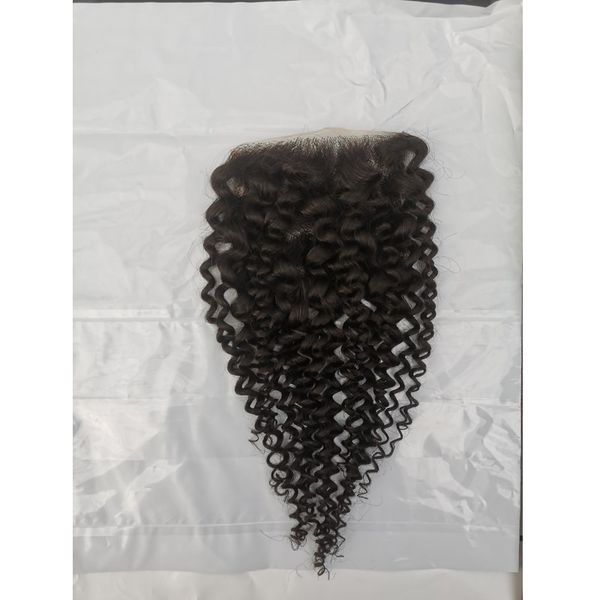 Capelli umani indiani 5X5 Chiusura in pizzo Tre parti centrali Onde profonde Chiusure in pizzo ricci crespi Onde d'acqua Capelli vergini