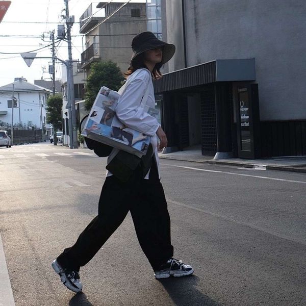 

louvre spring new korean version lazy simple shirt round neck loose versatile long sleeve women's two colors, White