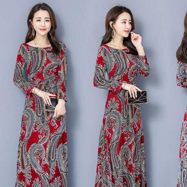 

autumn winter dress bohemian printing o neck long dress womens long sleeved big swing japan south korea large size long dress, Black;gray