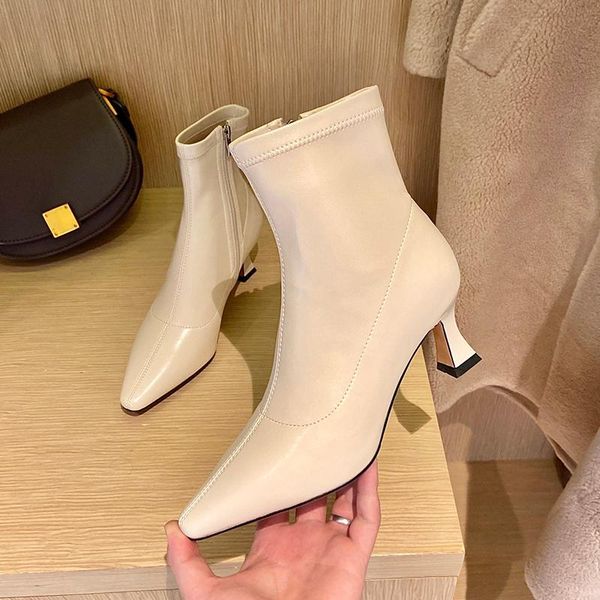 

2021 autumn and winter pointed toe short heel korean fashion small short boots trendy women's shoes stiletto high heels, Black