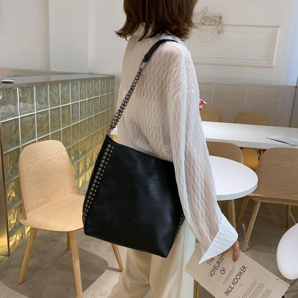 

casual rivet shoulder bag female chain crossbody bags for women leather handbags large capacity tote bag sac a main