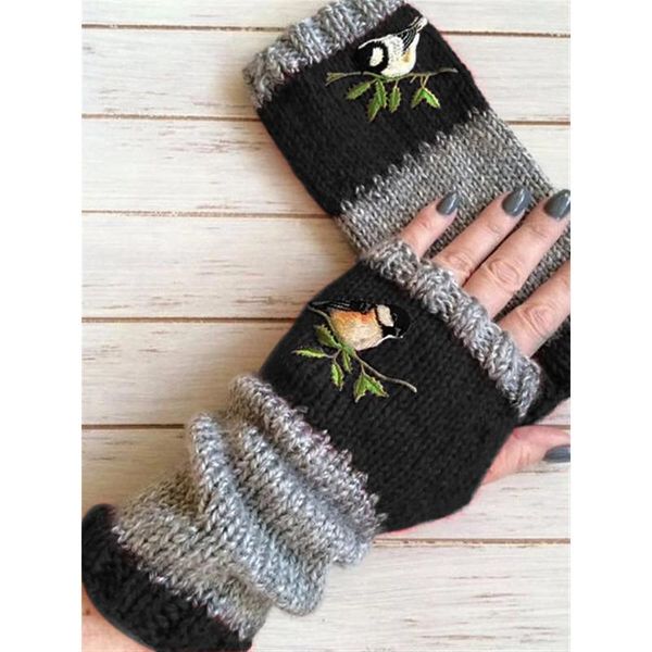 

five fingers gloves women 2021wrist sleeve fashion two-color stitching warm floral embroidery ins outdoor fingerless mittens lady glov, Blue;gray
