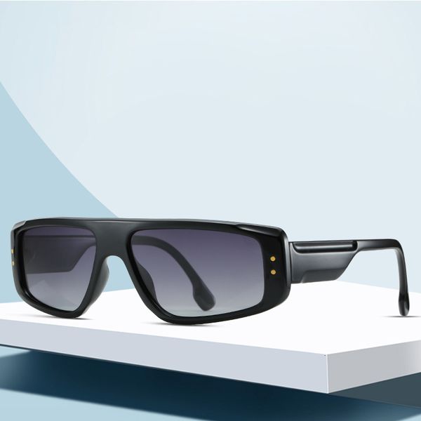 

new small frame leisure sunglasses sports outdoor high definition polarizer ca1022 driving sunglasses designer aws, White;black