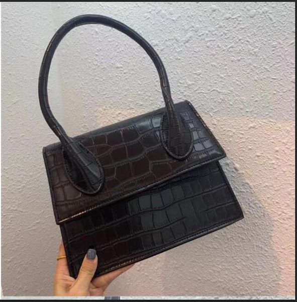 

2020new leather luggage tag red fashion show crocodile pattern big bag shoulder slung portable decorative bag purse hook