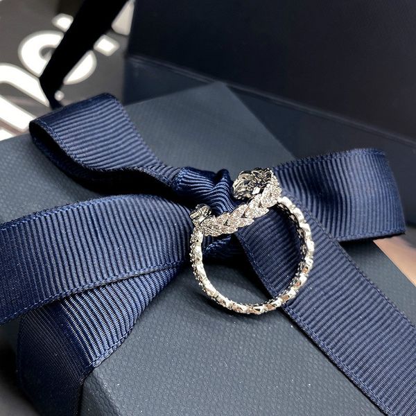 

2021 merry christmas to youearbud clip cold wind ultra-triangle zircon earless ear clip single micro-zircon, Silver