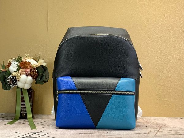 

based on knapsack embossed leather, in the traditional marquetry sketch v sign.0545486