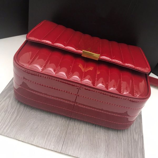 

women flap chain shoulder handbag oil wax real leather purse shoulder messenger handbag 25cm