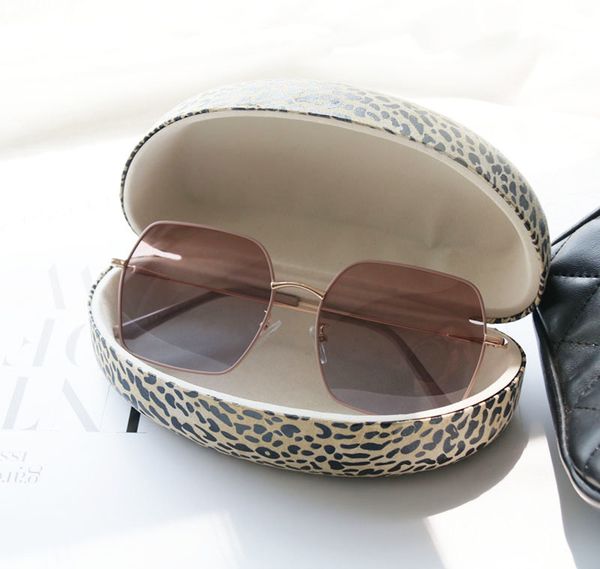 

pink new female anti ultraviolet d home sunglasses round face fashion glasses women korean version of polarizer, Black