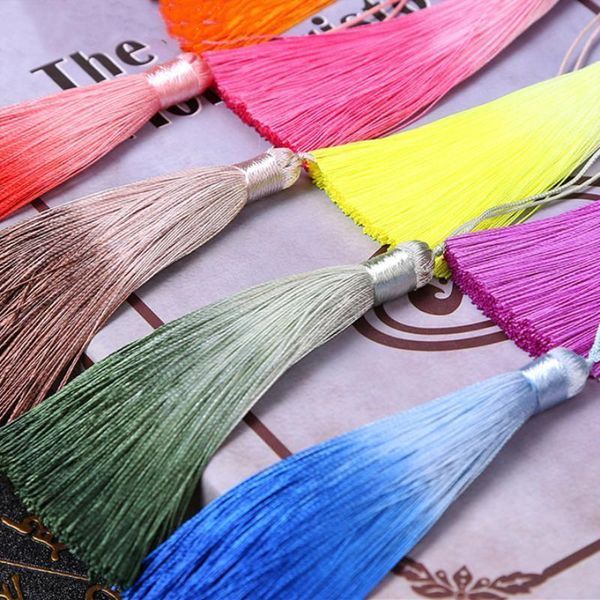 

2pcs fashion gradual small tassel diy pendant jewelry curtain garments decorative accessories car key bag pendant craft tassels h jllvxe