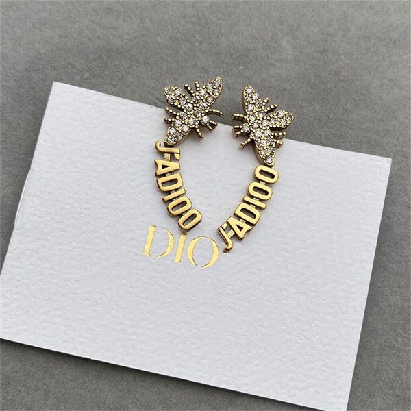 

bee full brilliant diamonds women's earrings alphabet design earrings, Black