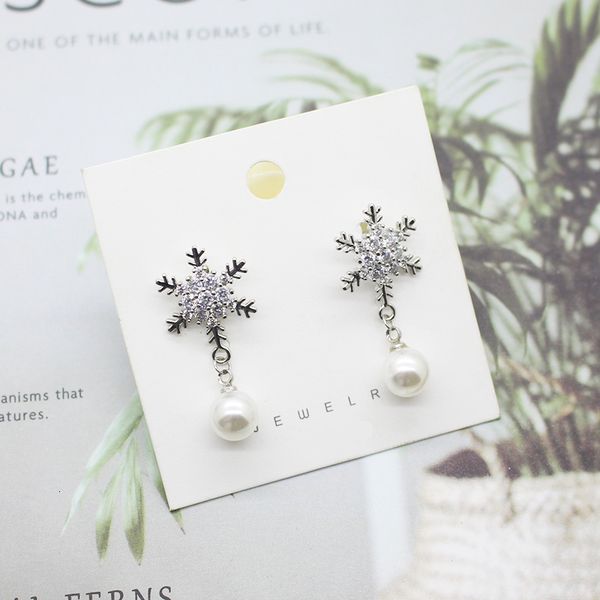 

ofxship new ladies fashion trend snowflake zircon earrings, light luxury and versatile shiny silver earrings, exquisite girl jew