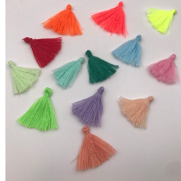 

200pcs lot 3cm mini cotton tassel fringe sewing bangs flower tassel pendant tassels for diy curtains home decoration accessories h jllkxk