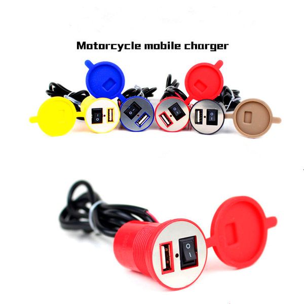 Adattatore di alimentazione per caricabatterie USB GPS per smartphone impermeabile da 12V a 5V 1.5A per auto moto con indicatore LED