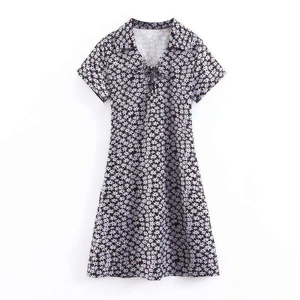 

new spring / summer 2019 women's silver grey geometric flower lapel eyelet bandage waist closing dress, Black;gray