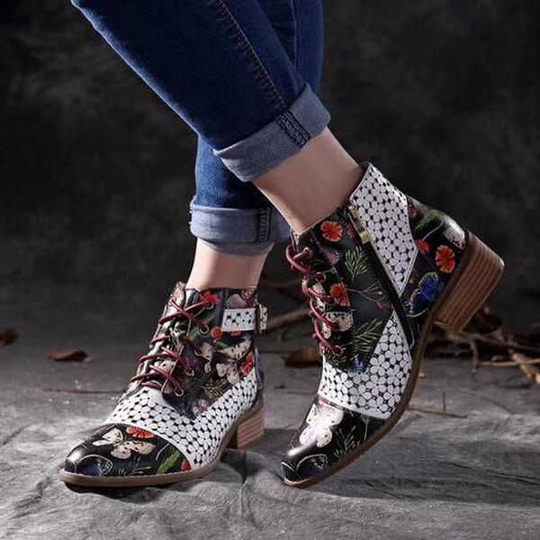 

boots 2021 autumn and winter women's color matching retro flower buckle lace ladies short fashion large size 35-43, Black