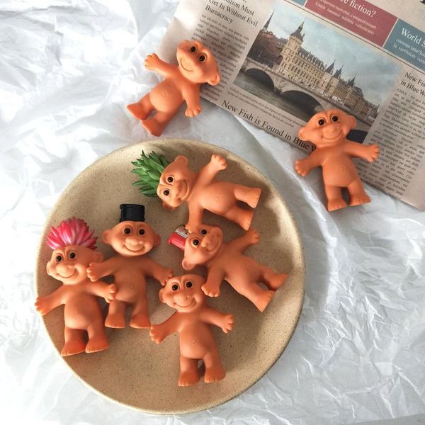 

1 шт. силиконовые симпатичные смешные резиновые куклы стиль стиль зажигалка оболочка кейс коробка зажигалки протектор ностальгические игрушк