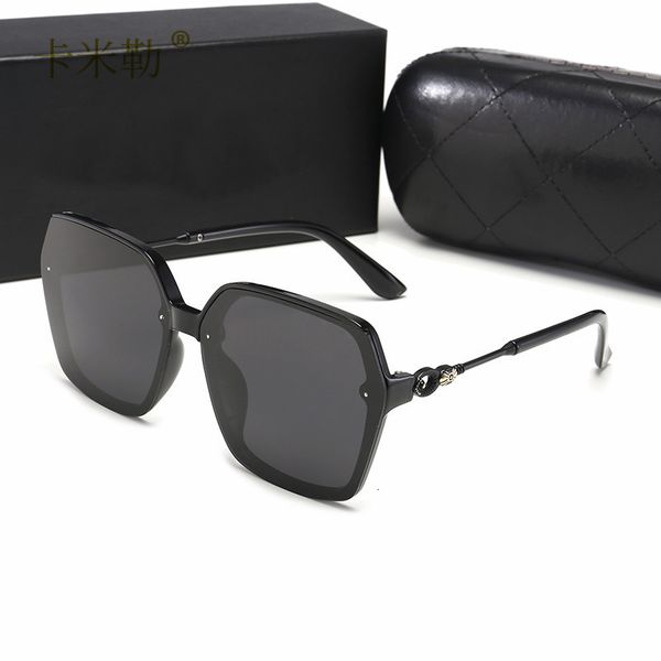 

2020 new women's polarized sunglasses classic fashion trend sunglasses for driving and vacation kml-designer, White;black