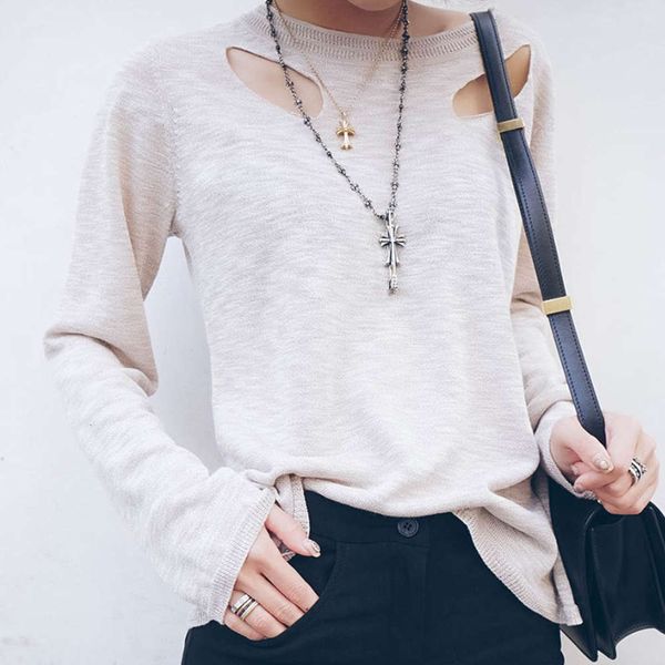 

autumn new naked pink holed crew neck pullover women's thin knitted base coat, White;black