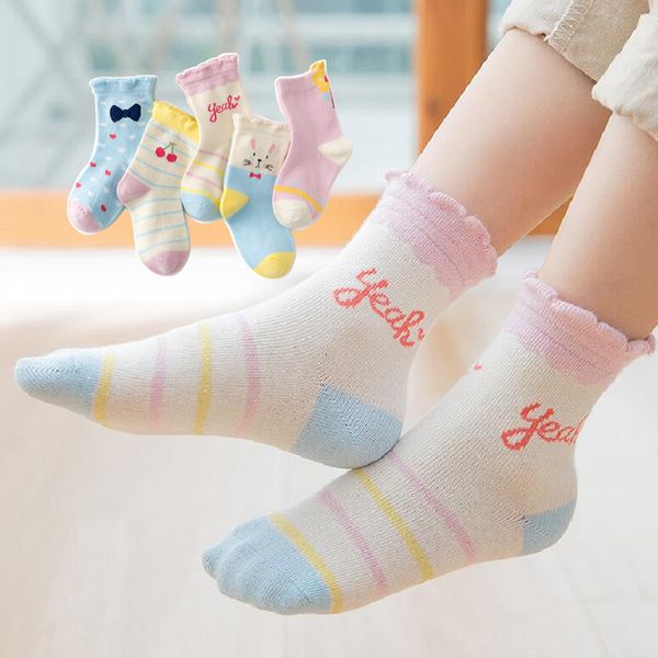 5 Paare/los Mode Kinder Weiche Baumwolle Socken Für Teenager Junge Mädchen Baby Niedlichen Cartoon Warme Socken Set 1-12Y Herbst winter Kinder CN LJ200828