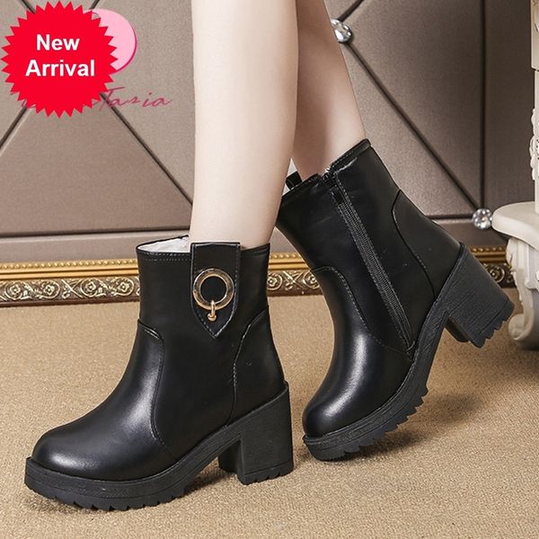 

2021 the new new lady chunky fashion decoration boots women winter warm skin snowshoes woman, Black