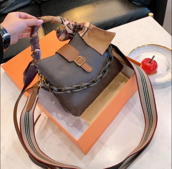 

luxury handbag fashion shoulder bag brown handbag classic messenger bag purse